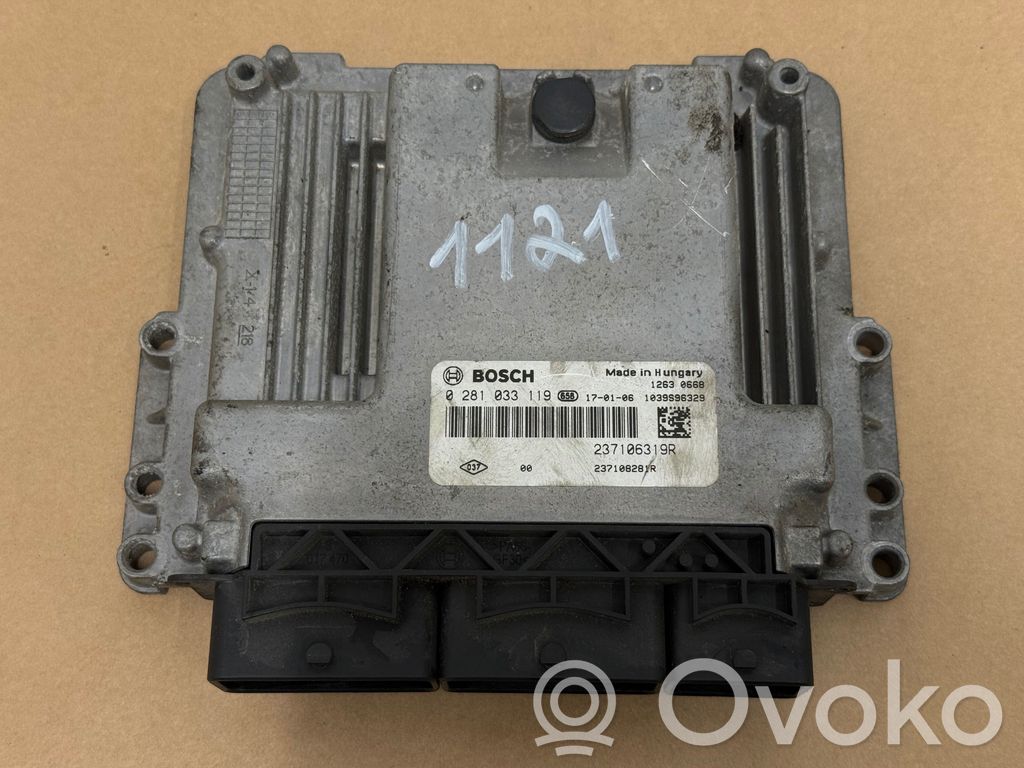 Renault Clio IV Engine control unit/module 