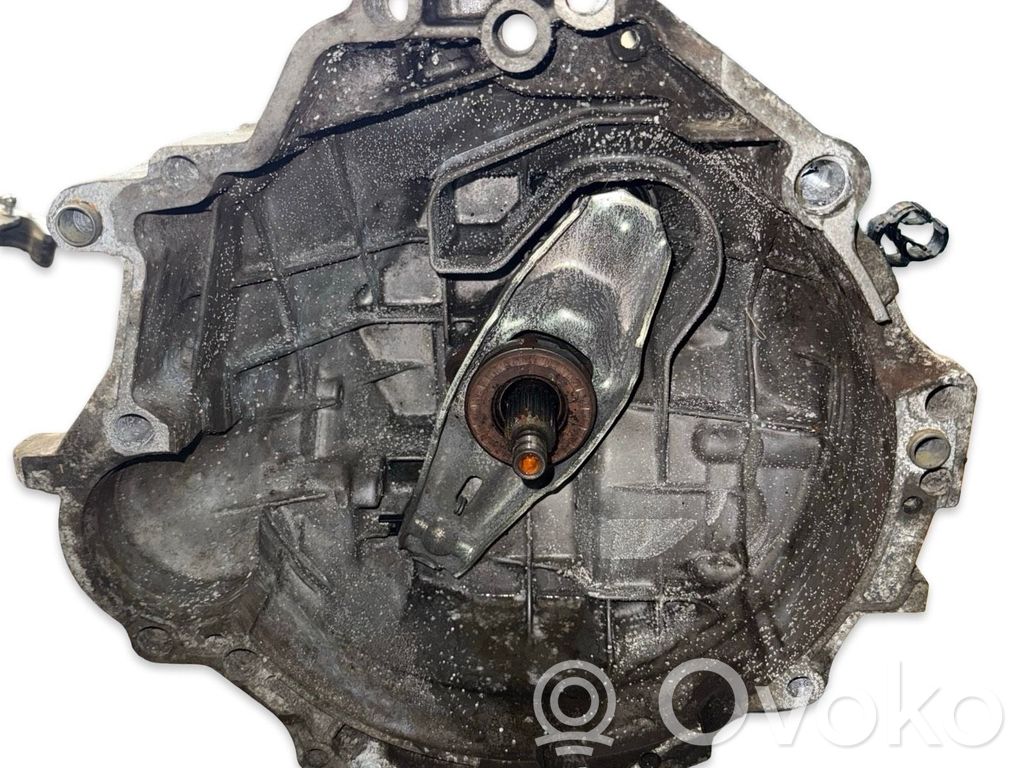 Manualna 5-biegowa skrzynia biegów   EFD,012301103T,012355A6,8E0721257A,EFD16129