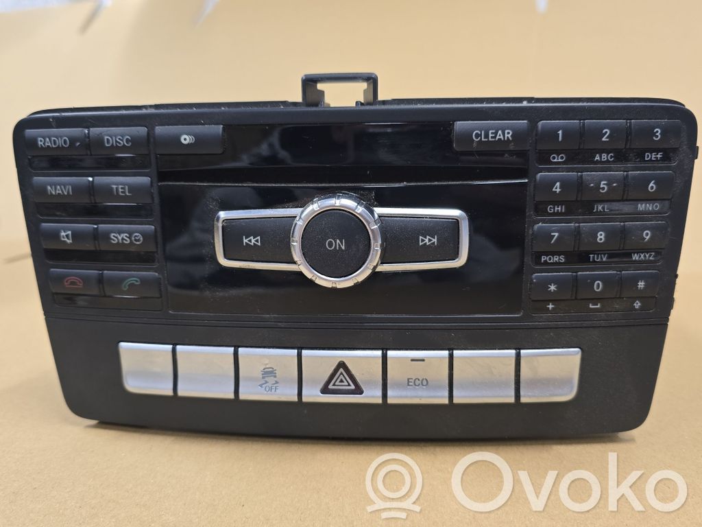 Mercedes-Benz SLK R172 Panel / Radioodtwarzacz CD/DVD/GPS 