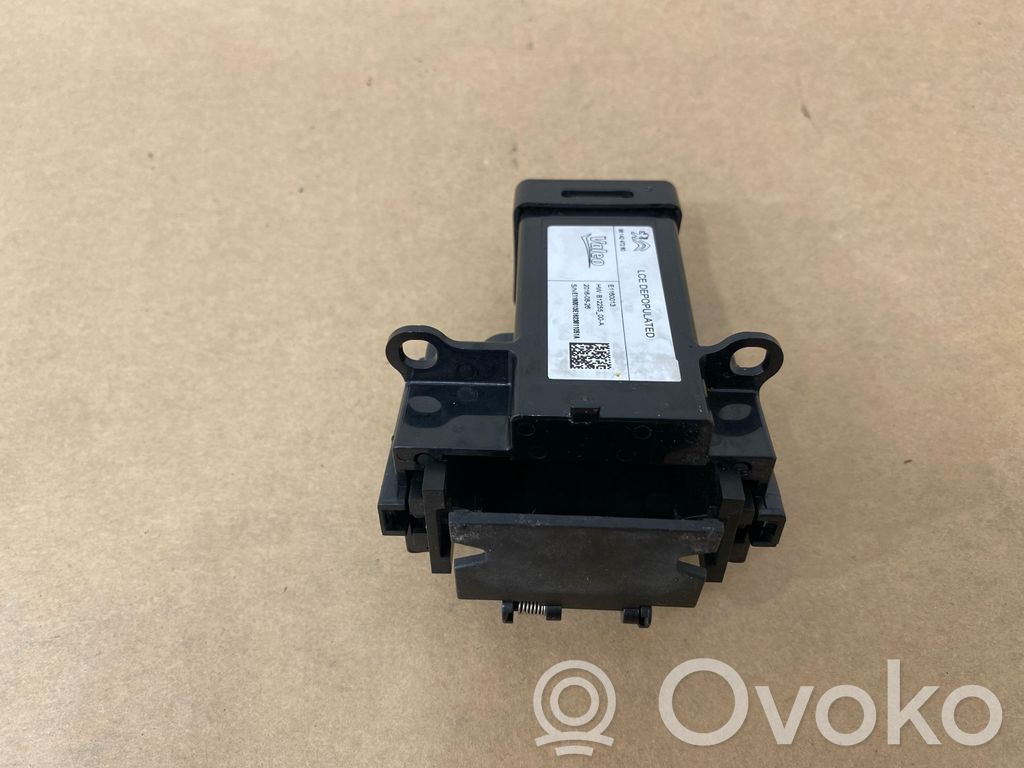 Citroen C4 Grand Picasso Užvedimo spynelė 