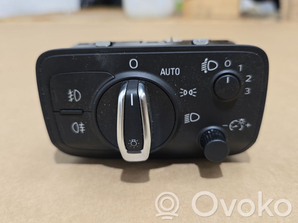 Light switch   8V0941531Q