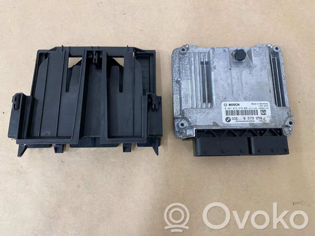 BMW 1 F20 F21 Engine control unit/module 