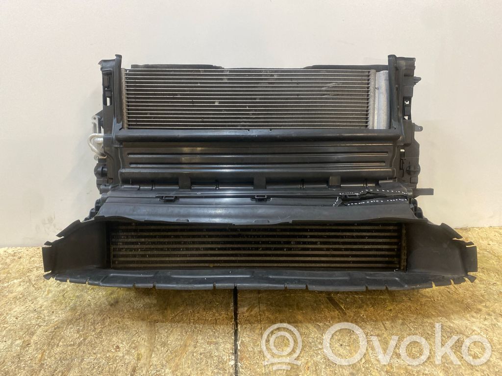 Volvo V40 Set del radiatore 