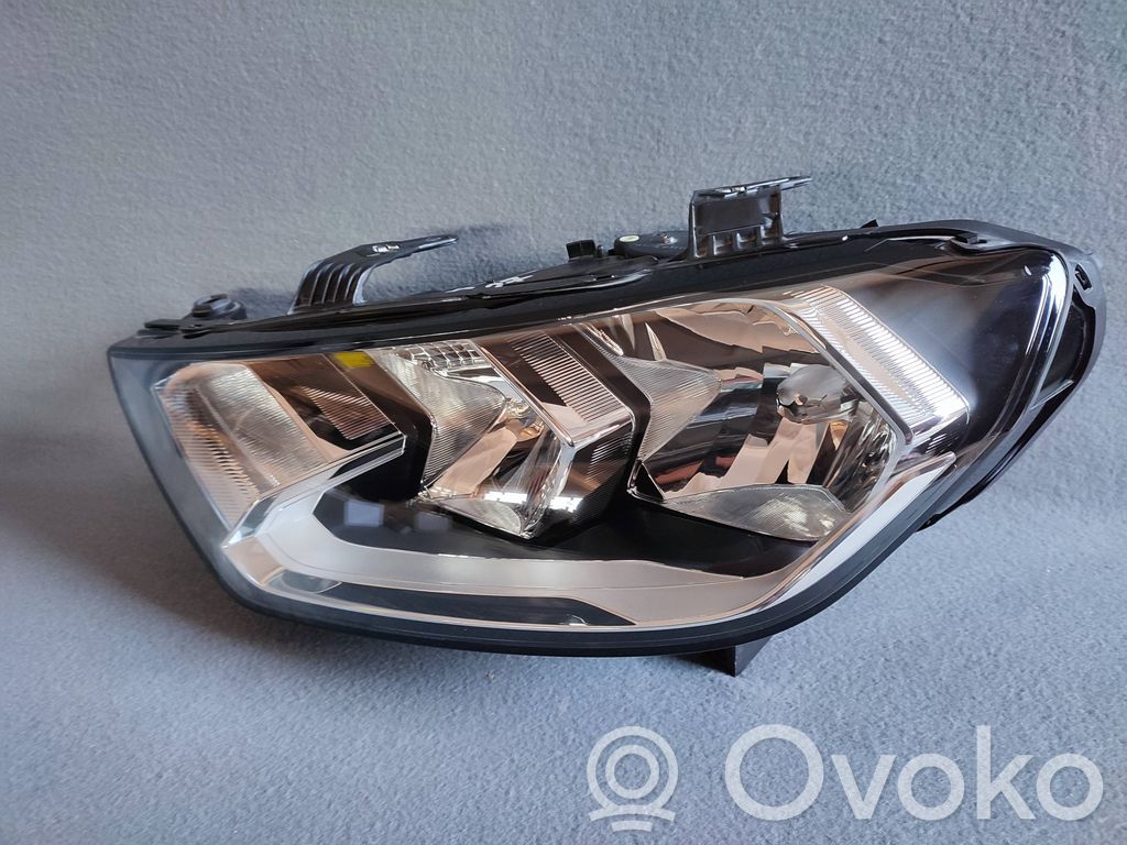 Audi SQ2 GA Lampa przednia 
