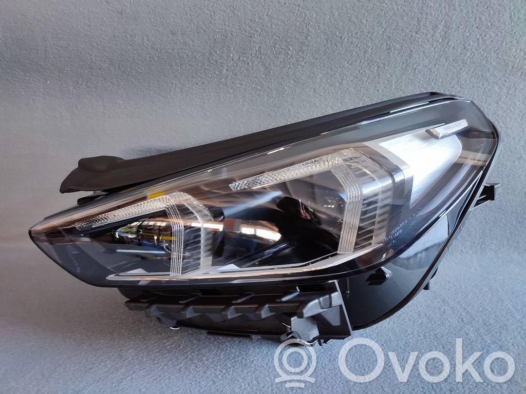 BMW X1 U11 Phare frontale 