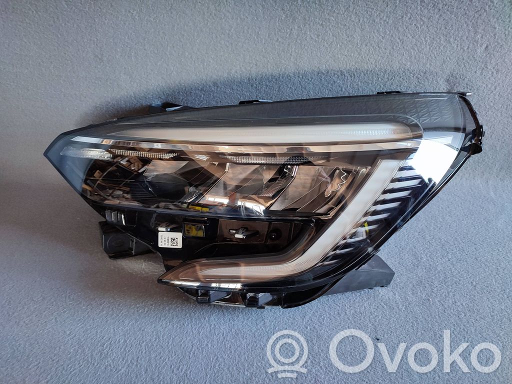 Renault Clio V Headlight/headlamp 