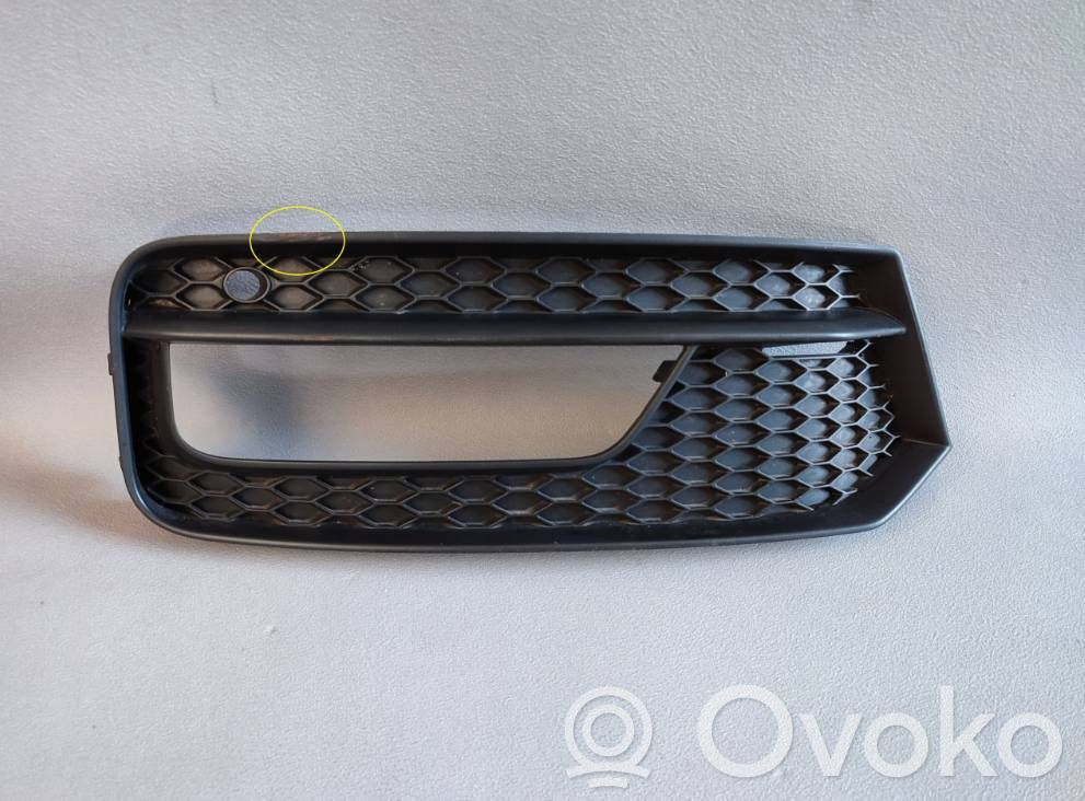 Audi A1 Front bumper lower grill 