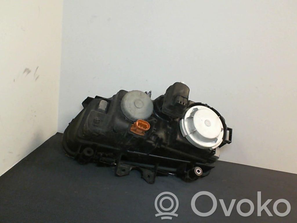 Scheinwerfer   7701042501