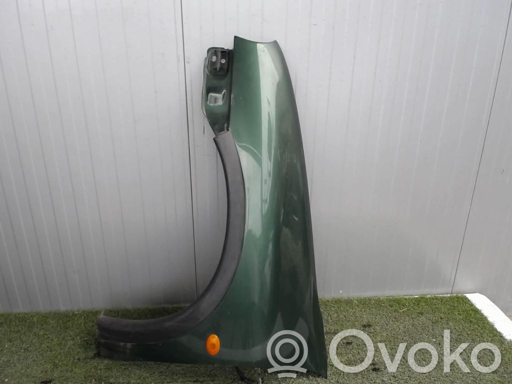 Opel Corsa B Spārns 