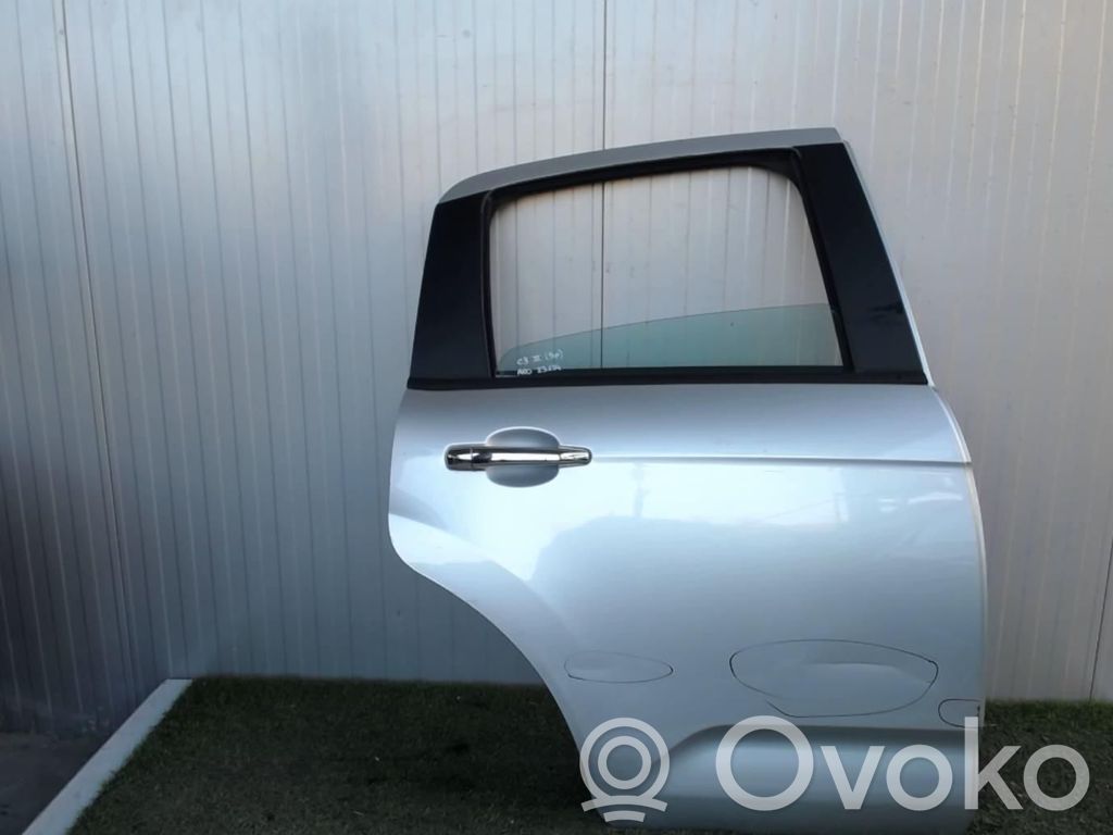 Galinės durys   9004CJ