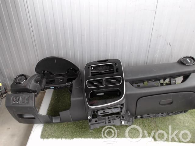 Panelė   681002397R
