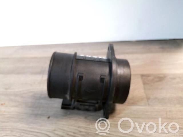 Nissan Qashqai Przepływomierz masowy powietrza MAF 