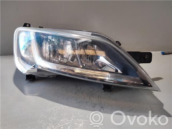 Scheinwerfer   1635075980