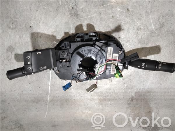 Interruptor de control multifunción   987M142A0225