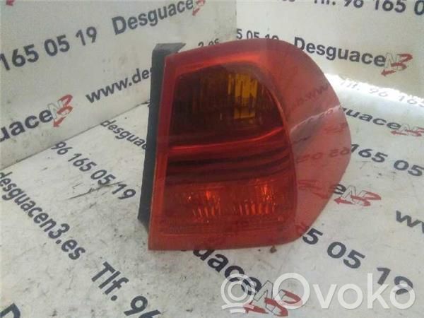 Lámpara de faros/luces traseros   204D4