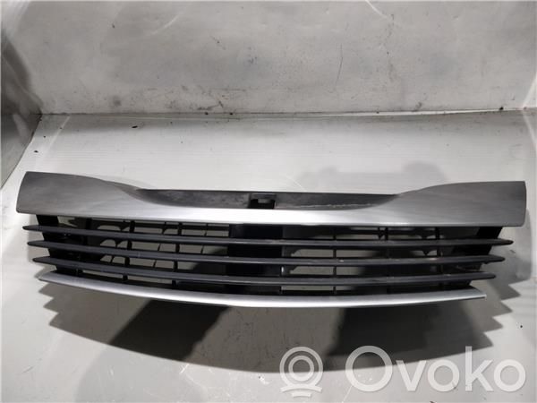 Renault Laguna II Grotelės dangčio plokštumoje 