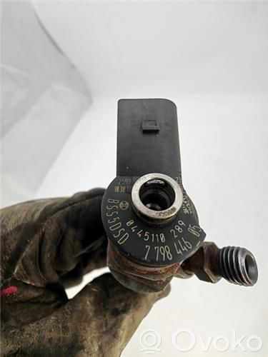 BMW 1 E81 E87 Fuel injector 