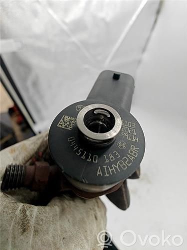 Opel Corsa D Inyector de combustible 
