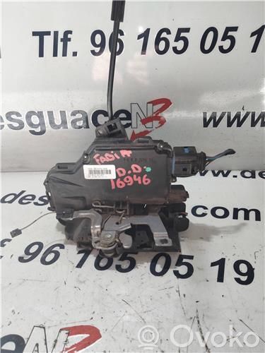Skoda Fabia Mk2 (5J) Front door lock 