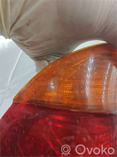 Lámpara de faros/luces traseros