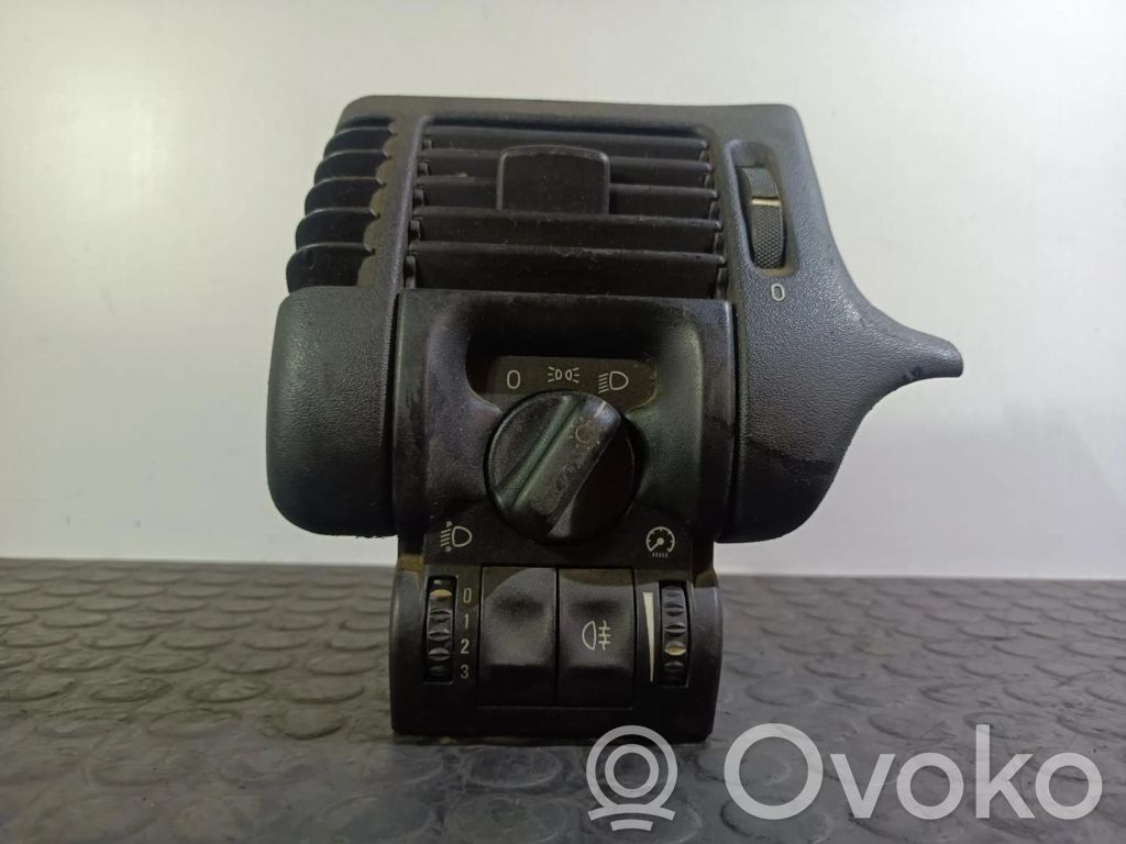 Light switch   90463805