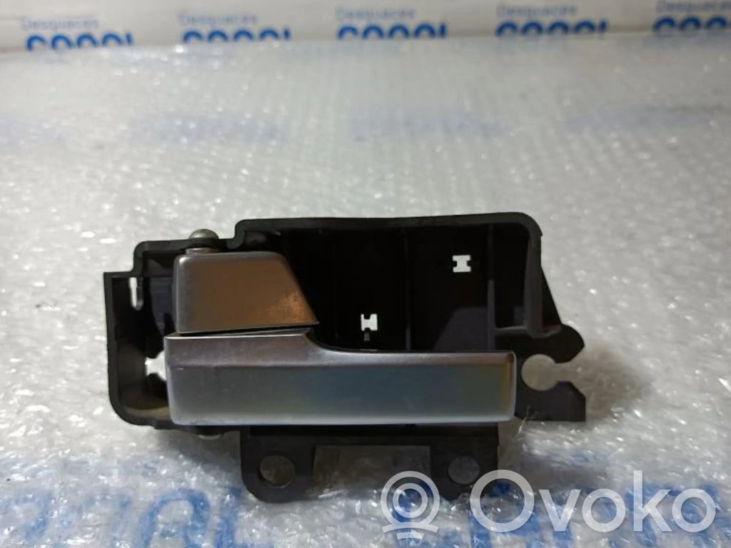 Manecilla interna puerta delantera   3M51R22601BB