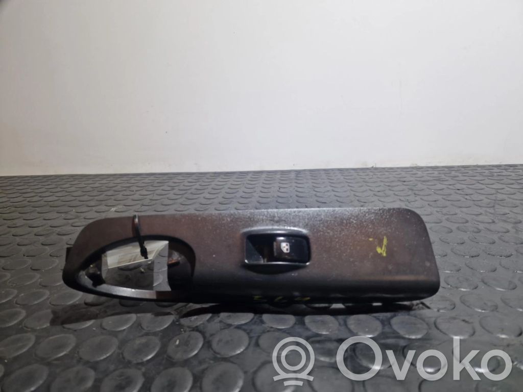 Chevrolet Rezzo Electric window control switch 