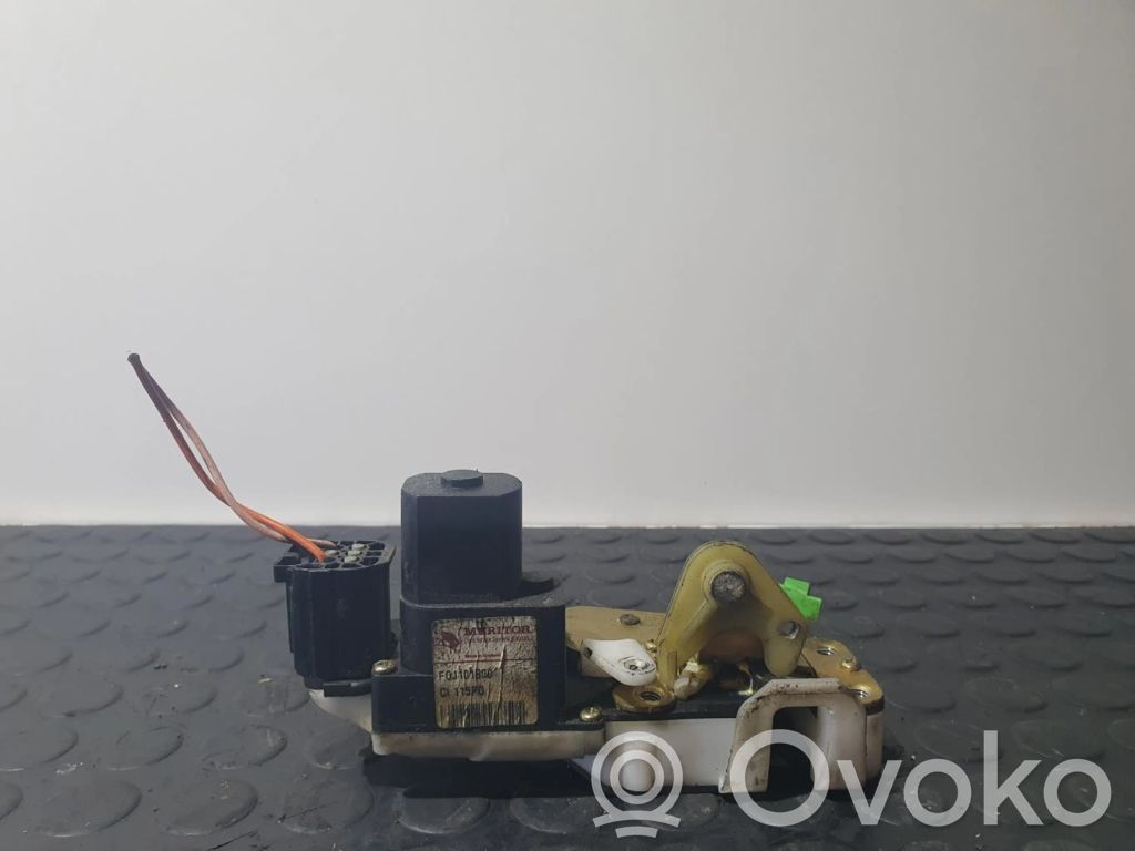 Rover 200 XV Priekšpusē slēdzene 