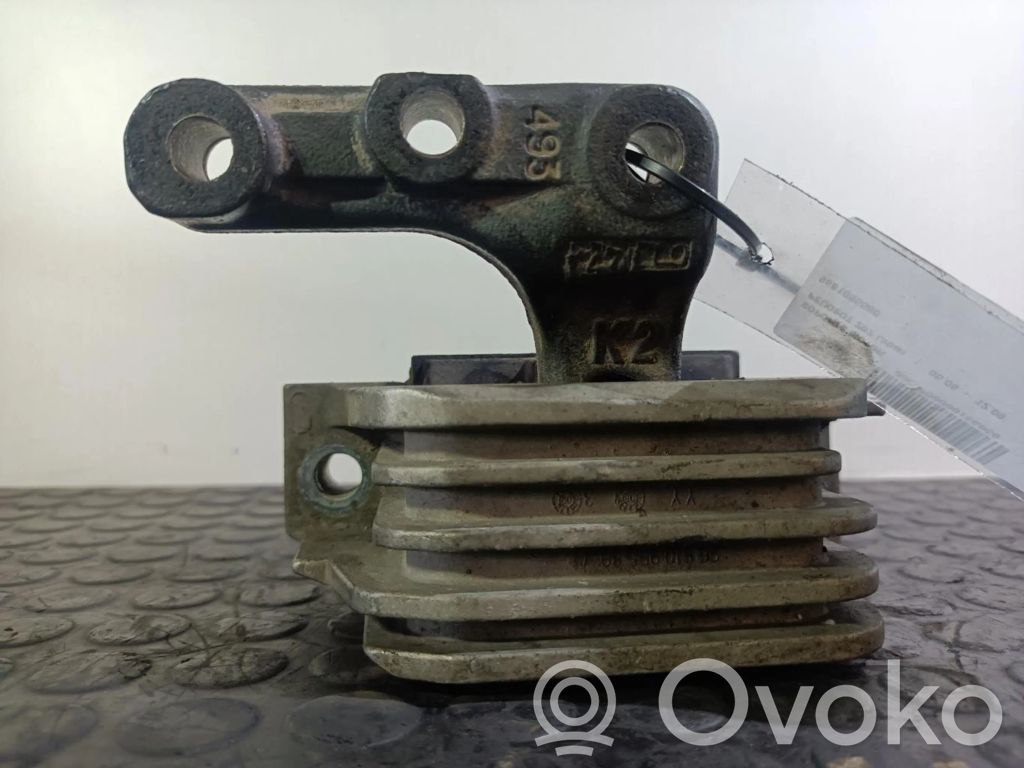Peugeot 207 Engine mount bracket 