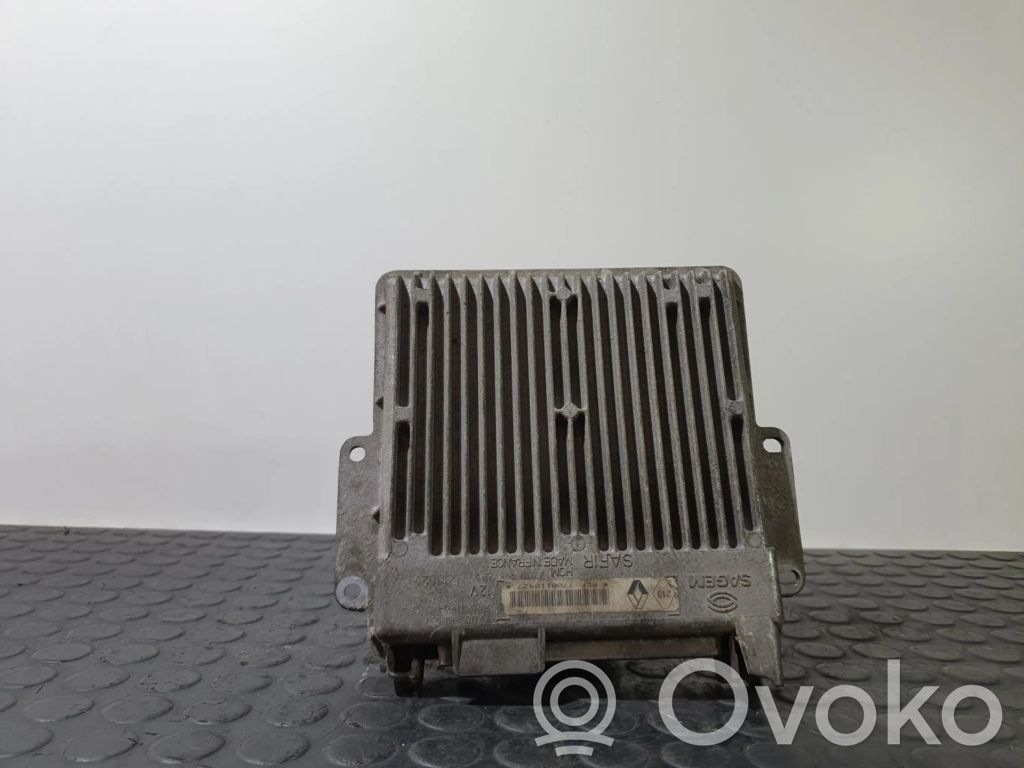 Renault Clio II Moottorin ohjainlaite/moduuli (käytetyt) 
