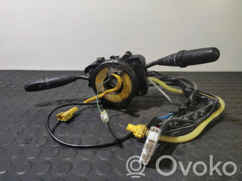 Multifunctional control switch/knob   8971639331