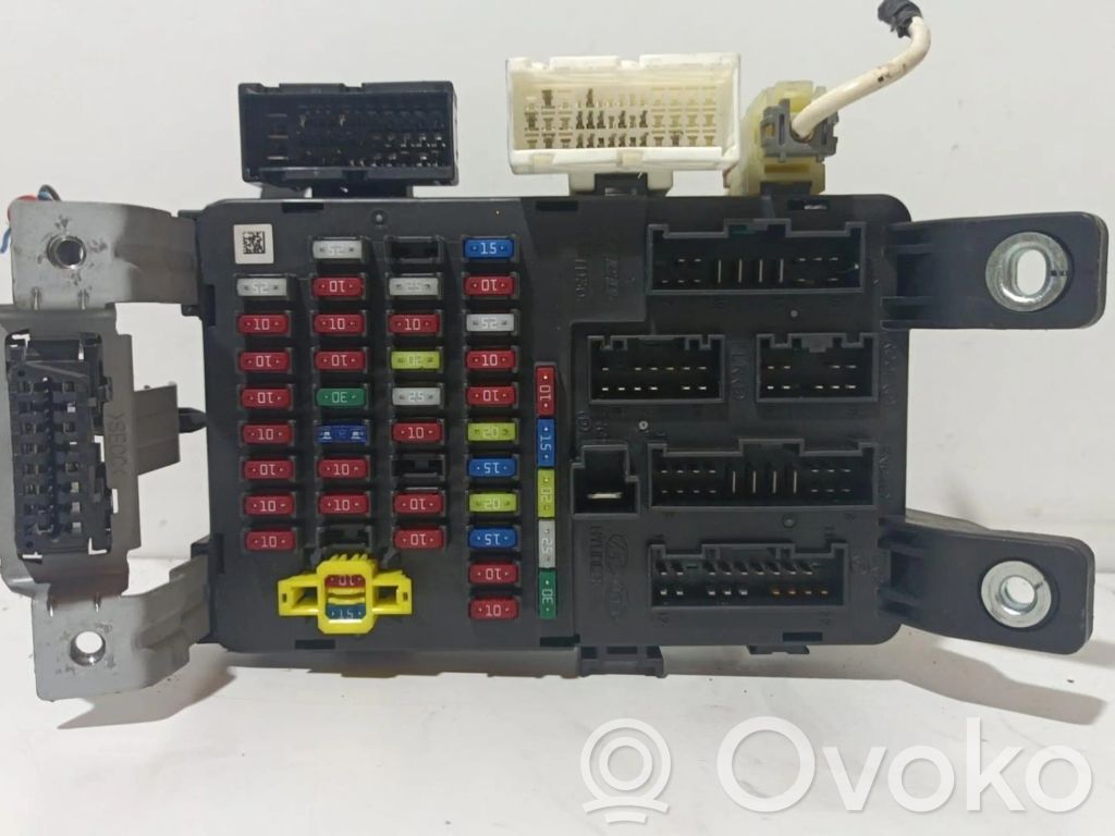 KIA Rio Módulo de fusible 