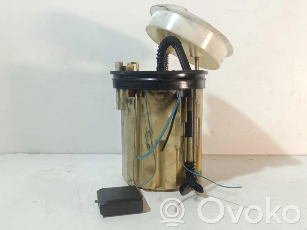 Mercedes-Benz E W211 Bomba interna de combustible 