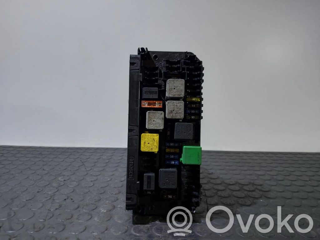 Mercedes-Benz SLK R172 Módulo de fusible 