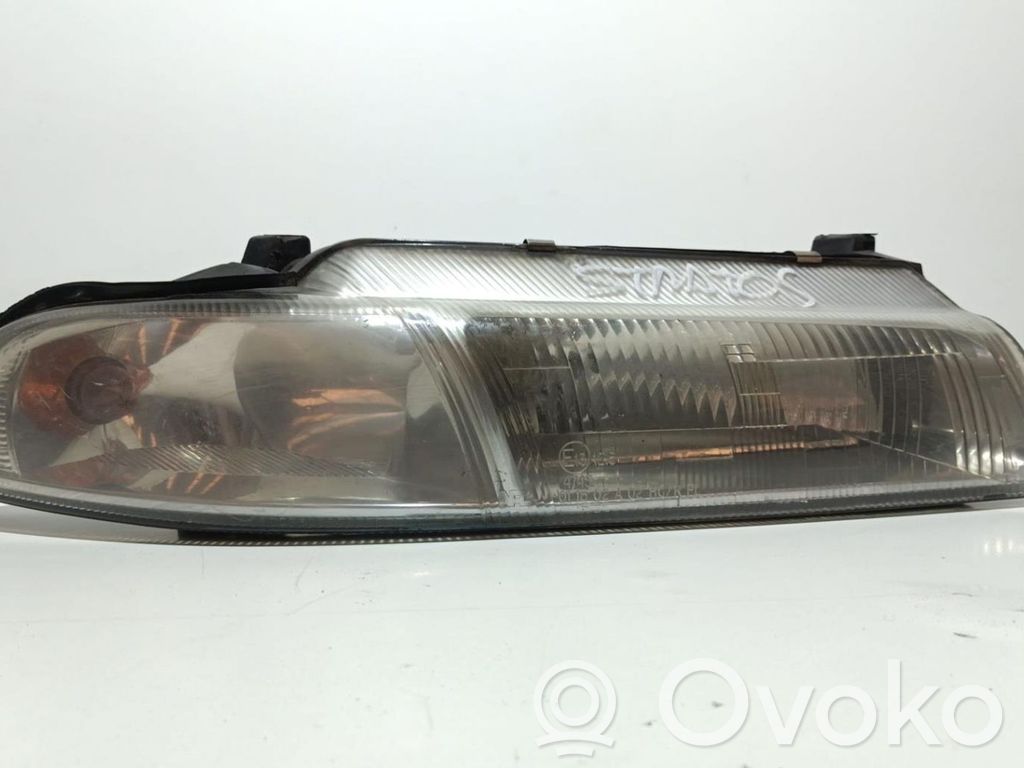 Chrysler Stratus Lampa przednia 