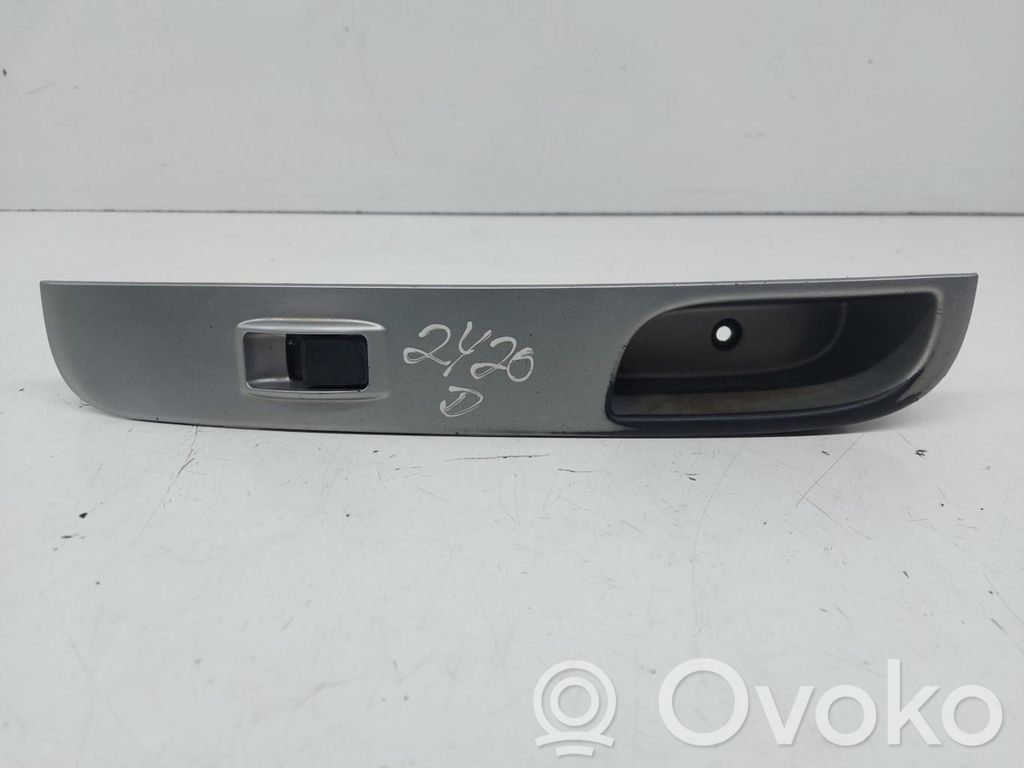 Mitsubishi L200 Interruttore di controllo dell’alzacristalli elettrico 