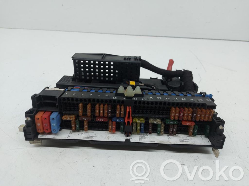 Fuse module   8364542