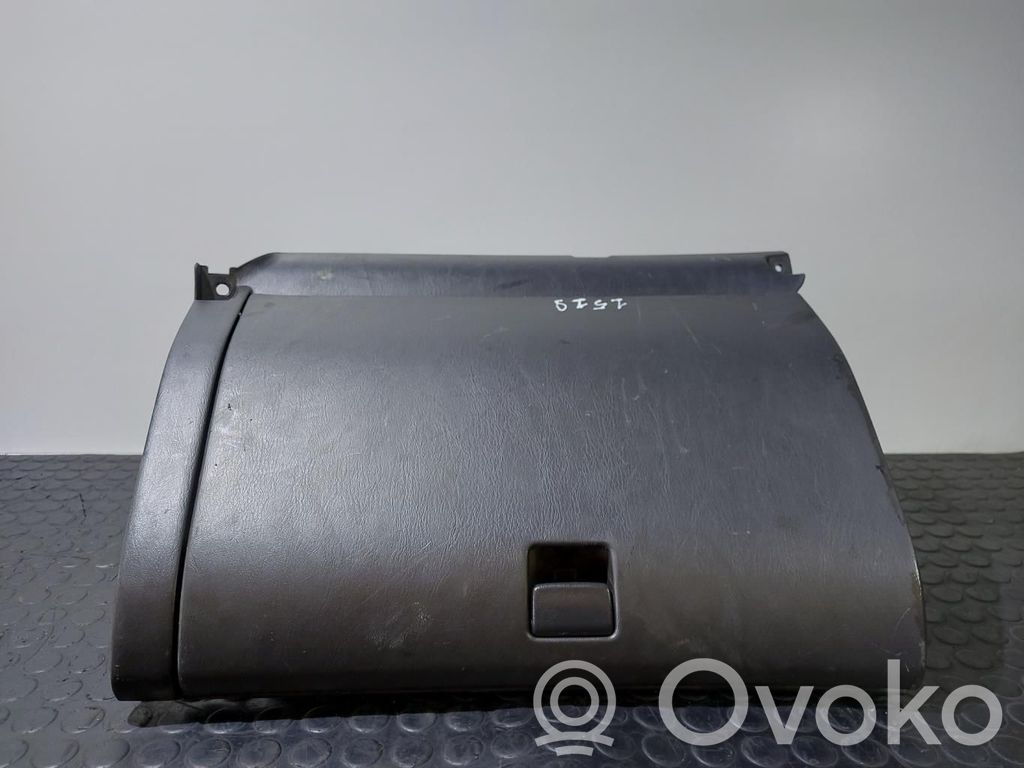 Toyota Corolla E110 Glove box 