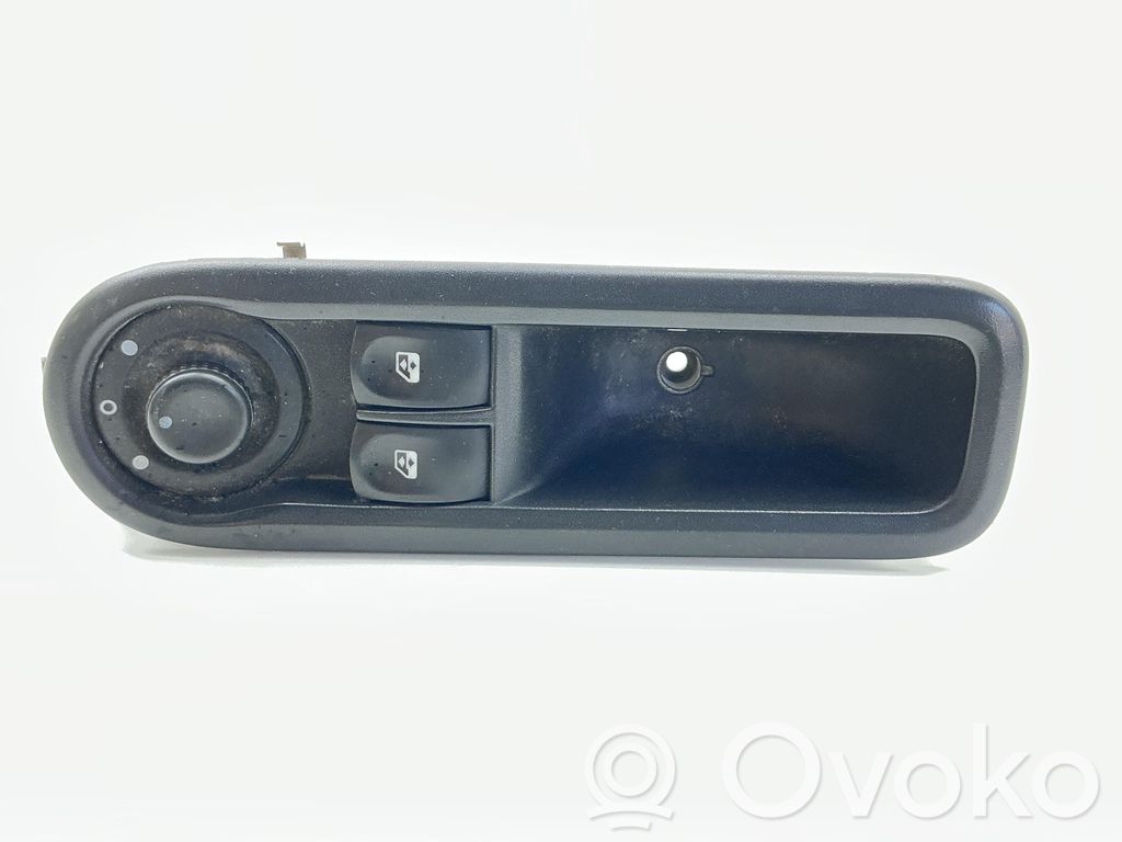 Renault Clio III Interruptor del elevalunas eléctrico 