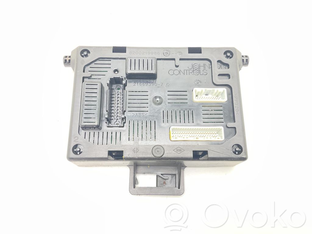 Central body control module   8200528486,8200528486
