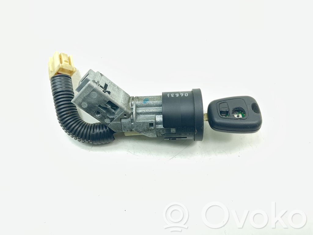 Ohjauspyörän lukitus   4162FK,4162FK,8HT