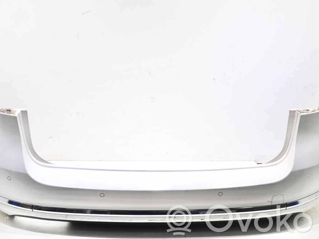 Volkswagen PASSAT B7 Parachoques 