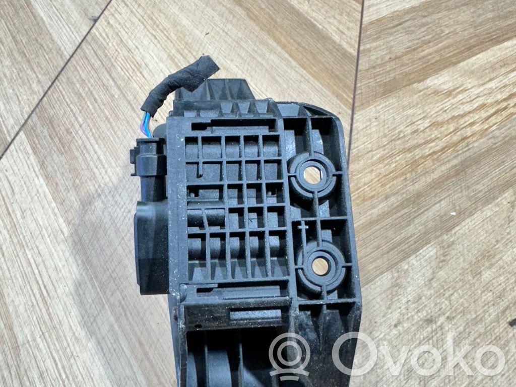 Mercedes-Benz C W204 Pedal del acelerador 