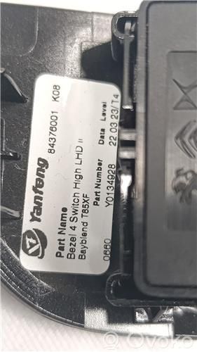 Opel Astra K Electric window control switch 