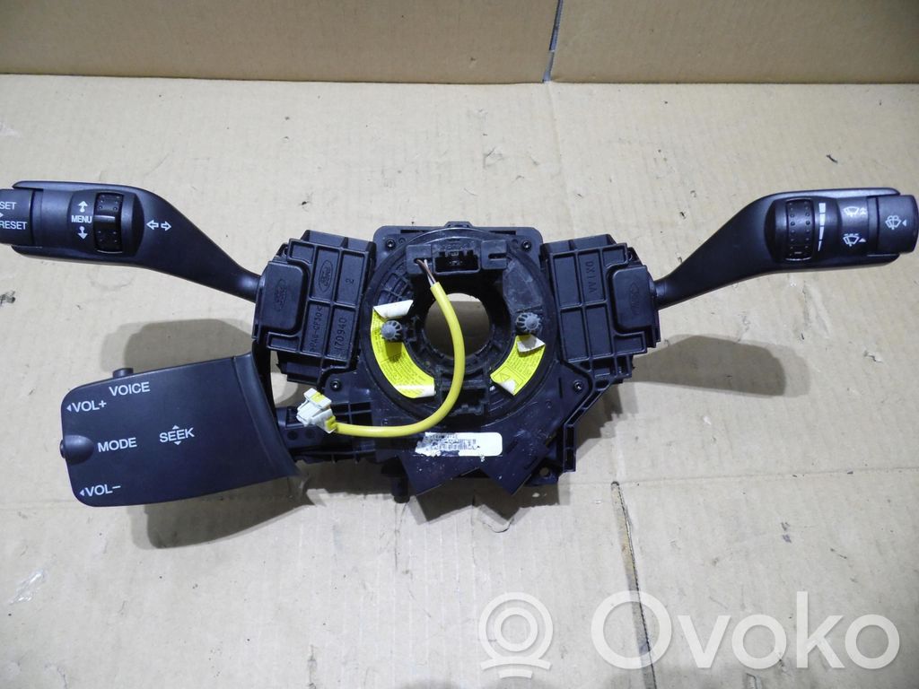 Ford Focus Žibintų valytuvų jungtukas 