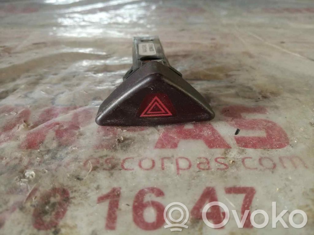 Botón interruptor de luz de peligro   9441045