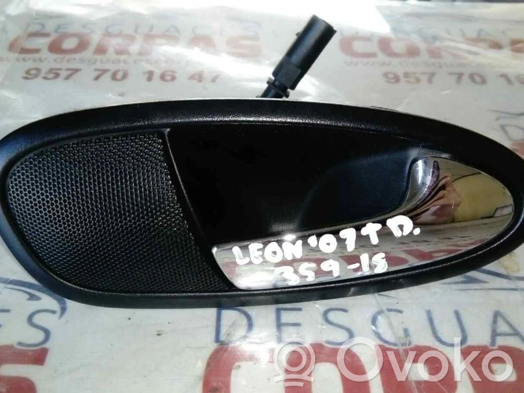 Manecilla interna puerta trasera   5P0837114,5P0837114