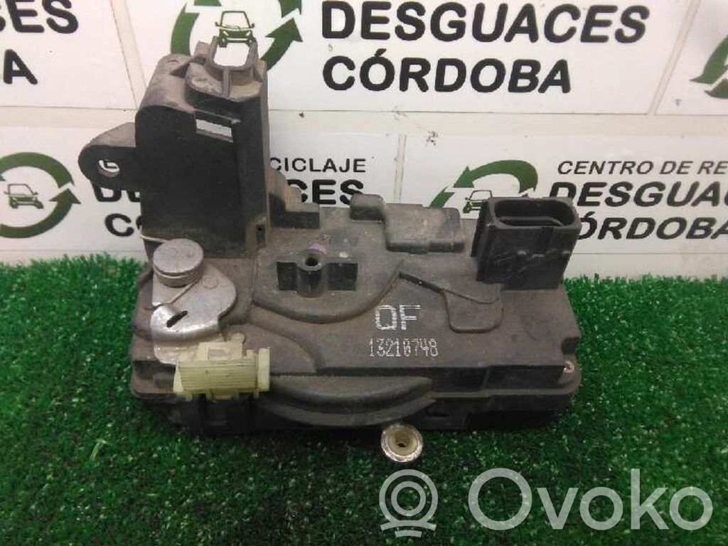 Opel Astra G Front door lock 