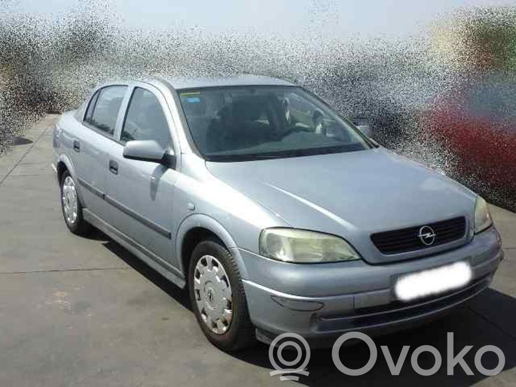 Opel Astra G Priekinis pusašis 