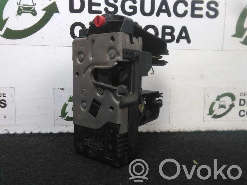 Cerradura de puerta trasera   13210761,VECTRAC5PUERTAS,ELECTRICA5PIN